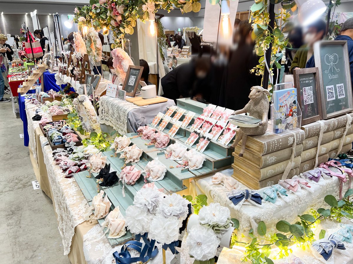 デザフェス2日目始まっています
今日もよろしくお願いします🎀

南館4F R-129,130でお待ちしております♡