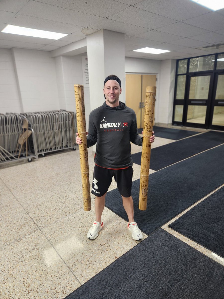 JordanMoehn's tweet image. Before the accident (185#)
Hospital after accident (140#)
Almost 2 years after accident (190#)
Chop wood, carry water.
#RoadToRecovery