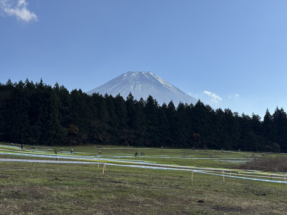 富士山CX 景色良いです🙆 あとかなり登る🏔️ 3周8.7km 獲得標高
