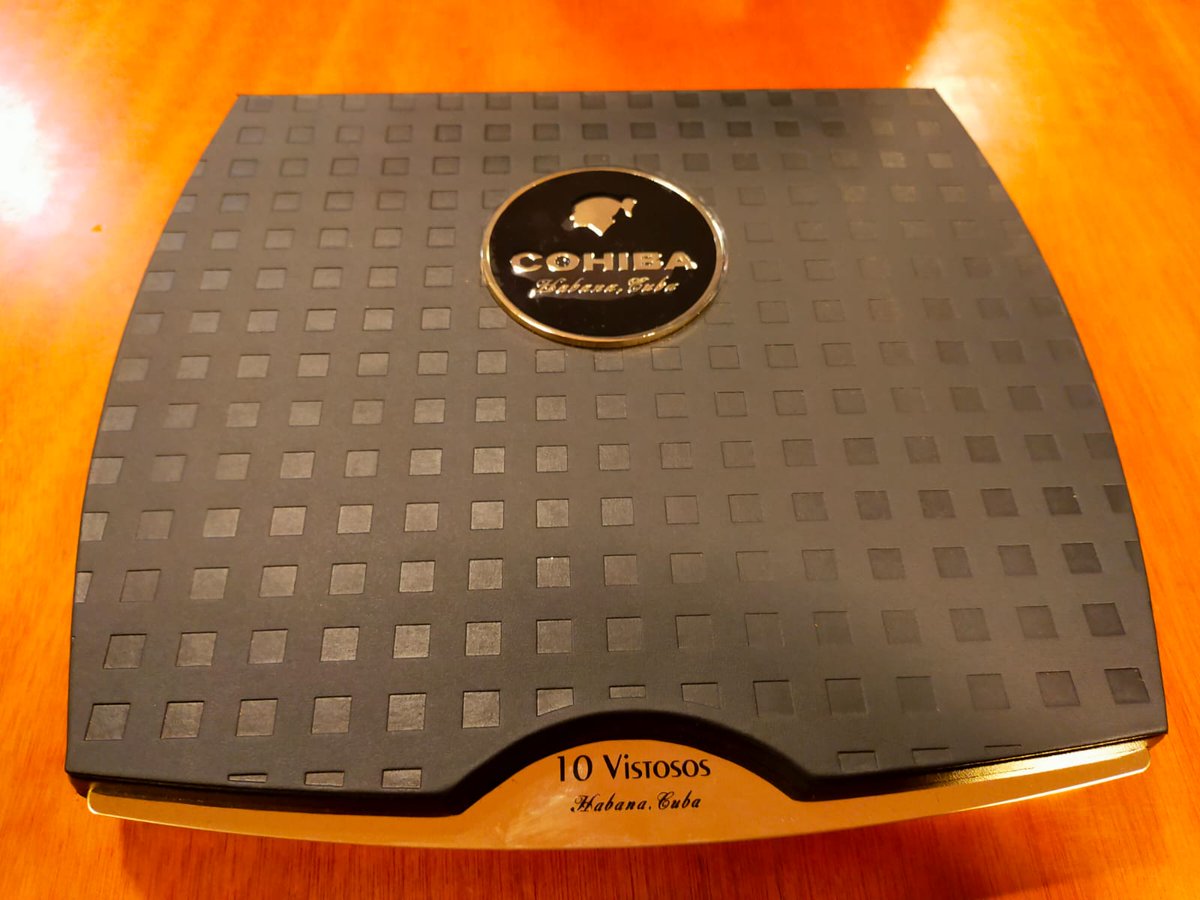 PedroLo38424620's tweet image. 🇨🇺🍂 A única coisa boa de Cuba! 🥃🌬️💨