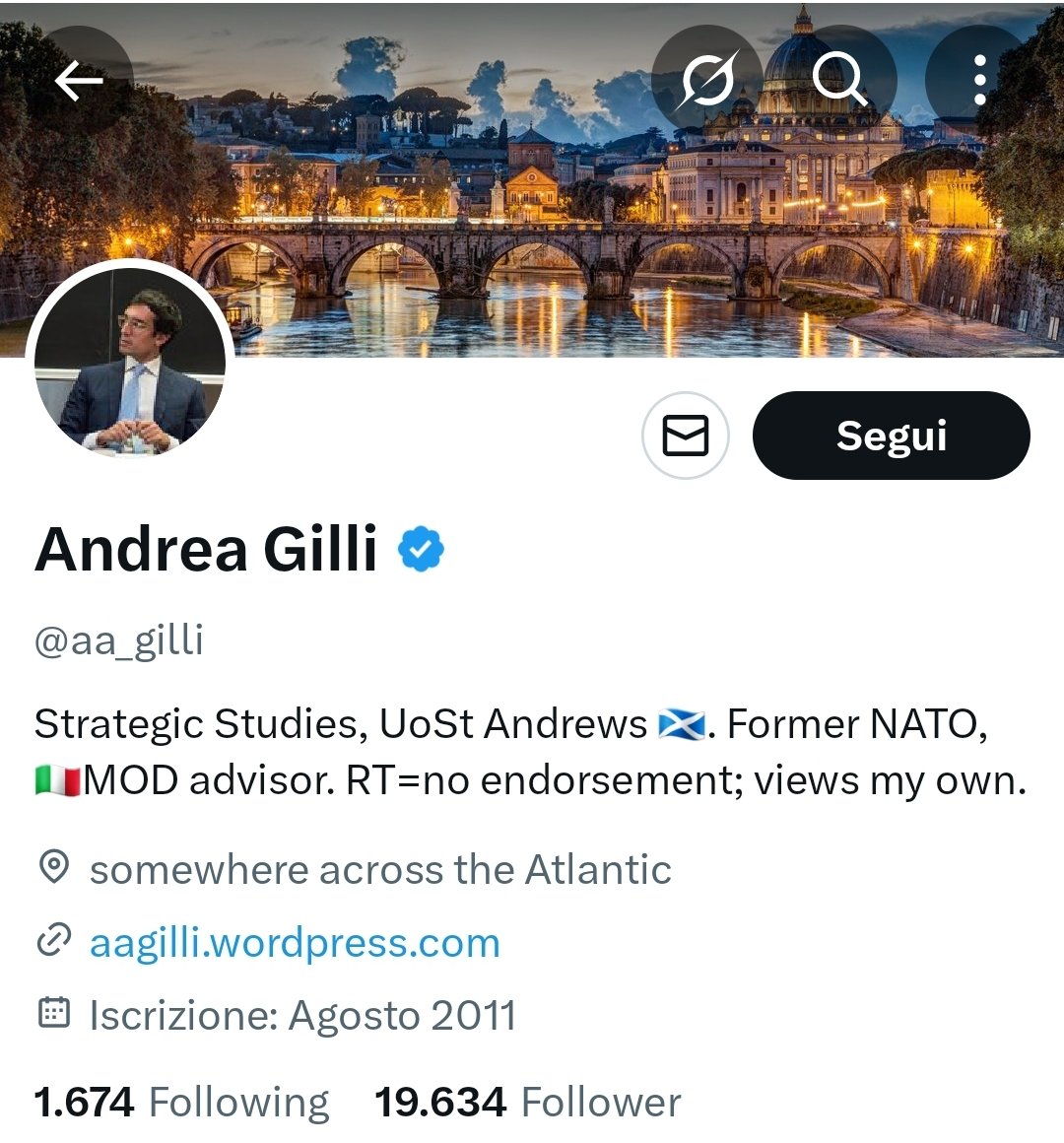 Gioys74's tweet photo. @aa_gilli Perché scrivi in inglese? Ah, vero, a livello grammaticale è più facile dell'italiano con i suoi 21 tempi verbali 🤣🤣🤣 https://t.co/cRNbt1gpb3