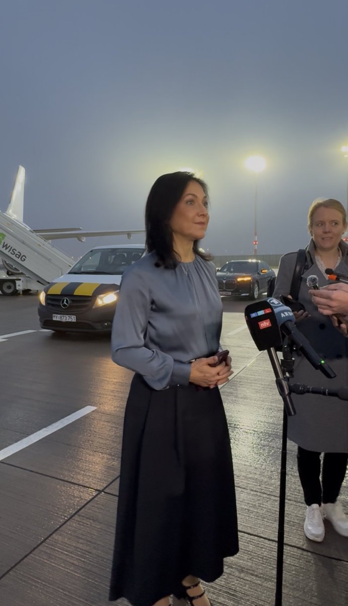 MichaelBroecker's tweet image. „Wir müssen unsere sozialen Sicherungssysteme reformieren. Dazu gehört, die Lebensarbeitszeit und die Zeit die wir insgesamt im Beruf verbringen, verlängern müssen. Reformen sind unumgänglich. Insofern hat die @Junge_Gruppe recht. #DLT25 #Reiche @BMWE_