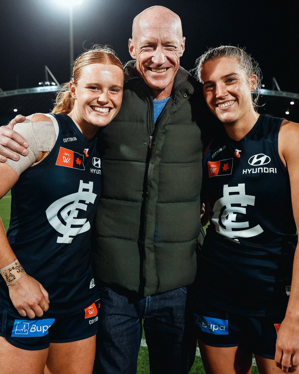 A Navy Blue legacy 💙

Sophie, Andrew, Abbie - it doesn't get much more special than this. 

📸: Michael Willson