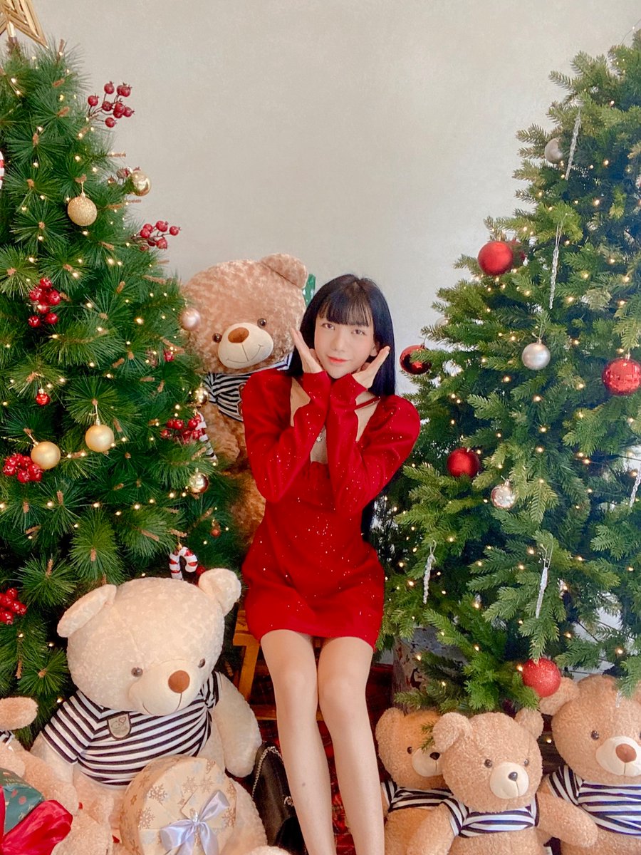 Ladyboy99 tweet media