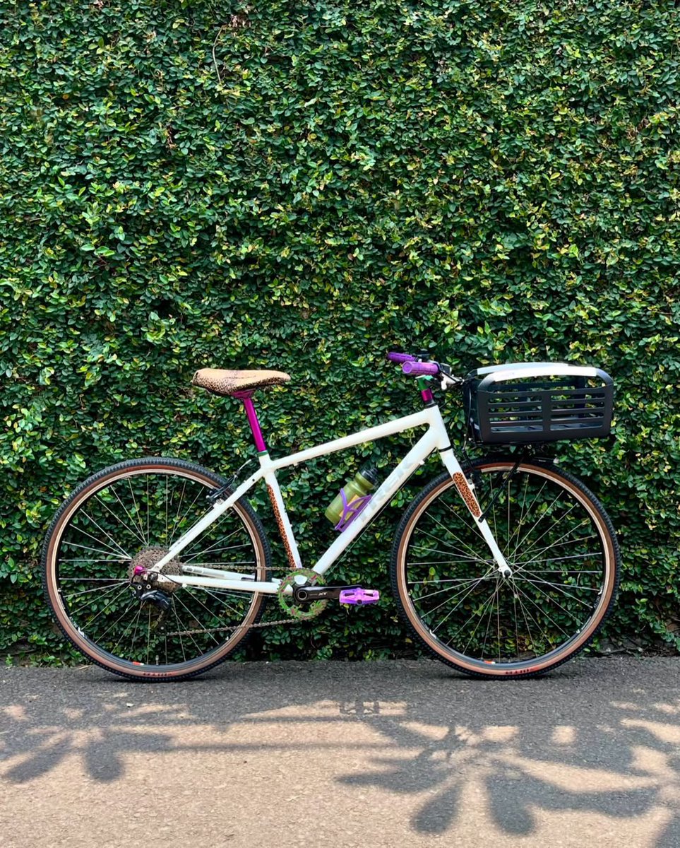 Diomarblug's tweet photo. WTS Sepeda, Commuter Bike Trek spek tinggi

Bisa langsung japri DM yak https://t.co/r6KaSVj9LB