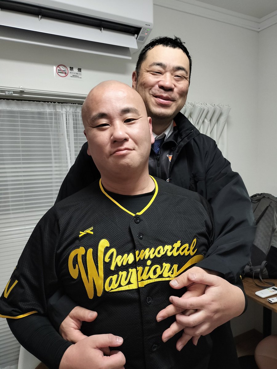 背の高いイケメンさんにバックハグハグしてもらいました😙