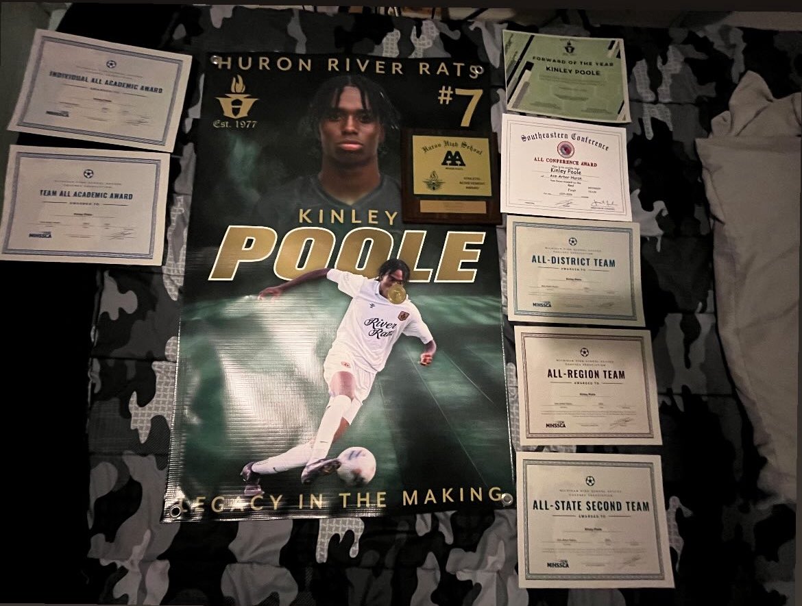 All-Academic
Huron Forward of the Year 
All-Conference
All-District
All-Region
All-State Second Team
Division 1 Forward of the Year‼️
<a href="/rensingd/">Damon Rensing</a> <a href="/JoeyTinnionClas/">Joey Tinnion (Class)</a> <a href="/chad_wiseman/">Chad Wiseman</a> <a href="/NateKopunek/">Nate Kopunek</a> <a href="/NagyMaisonneuve/">Brian and Pierre Nagy Maisonneuve</a> <a href="/realjosh_b/">josh bronstorph </a>