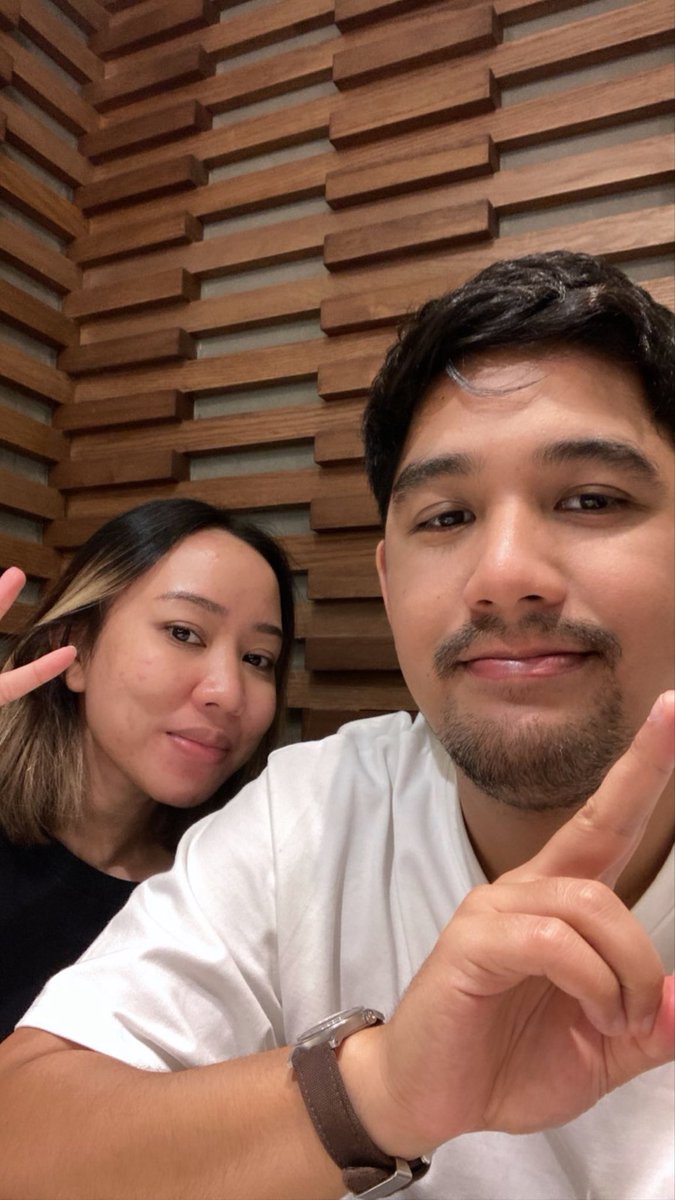 klikiis's tweet photo. Udah lama ga update 😂 
Kemarin fokus beresin kamar Ario di Ciledug sebelum kepindahan kami, mindahin barang2 di laci dan lemari.

Sorenya Ario nemenin ke GBK ngecek Ann’s trs makan sore di PS sama Ayah.

Hari ini beberes lagi, siang ini Ario padel, aku mau menikmati me time 😬 https://t.co/407r4bhzqt