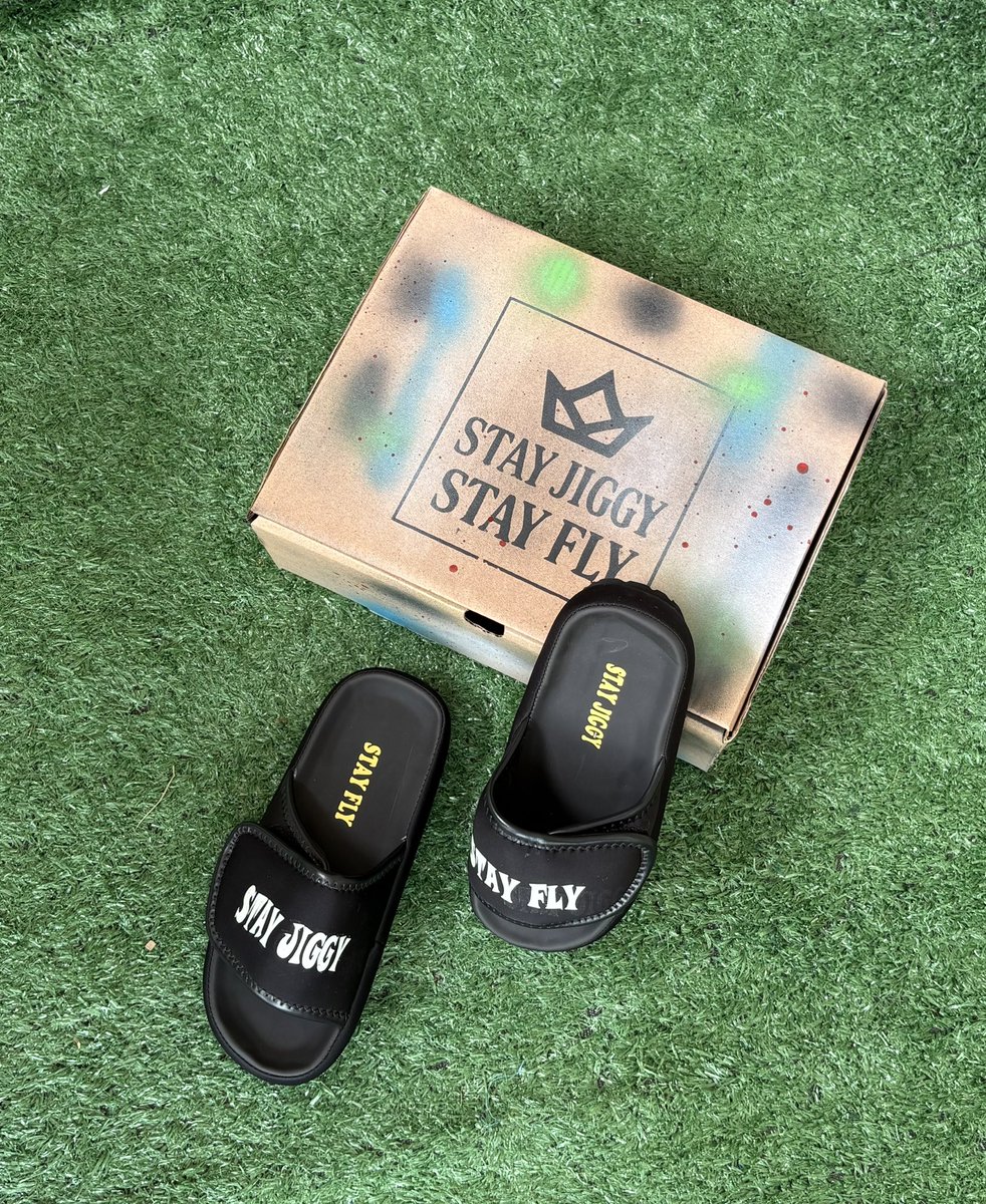 jiggyxxl's tweet photo. #SJSF is live now 
DM to order yours 🪐💫🔥 https://t.co/k2U5sYsfXm