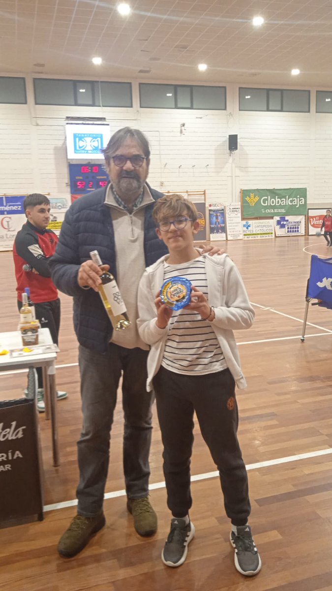 📰|TERCERA FEB|📰
|PATROCINADORES|
Victoria y Presentación de Cantera de El Ventero CBV. Ayer tuvimos ganadores de nuestros sorteos y más que nunca nuestros colaboradores pudieron constatar el trabajo formativo que hacemos.
<a href="/vinosdonoctavio/">Don Octavio</a>
<a href="/elventero_es/">El Ventero</a>
@arcosyarmiñana