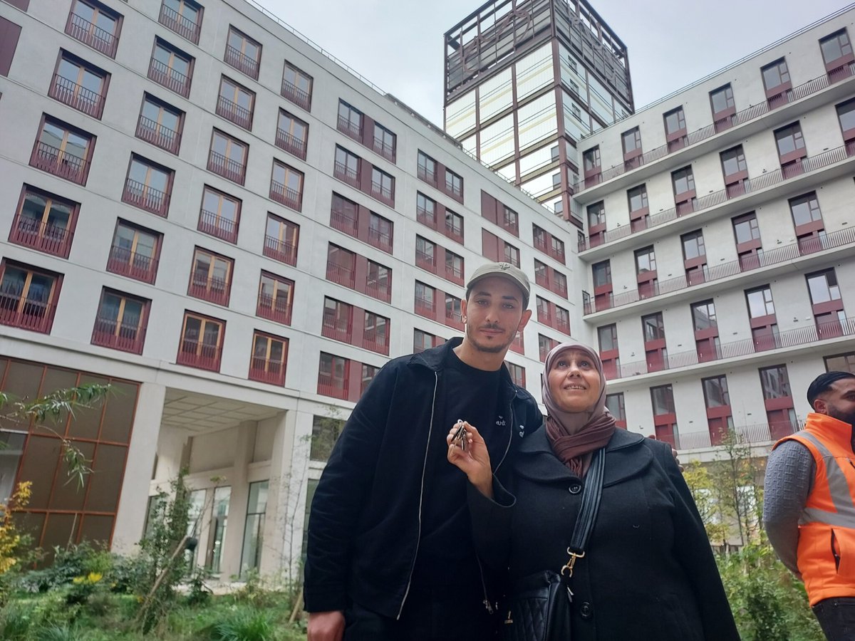 « Une pièce en plus pour le même loyer » : on a suivi l’emménagement des premiers habitants du village olympique
➡️ l.leparisien.fr/DtFb