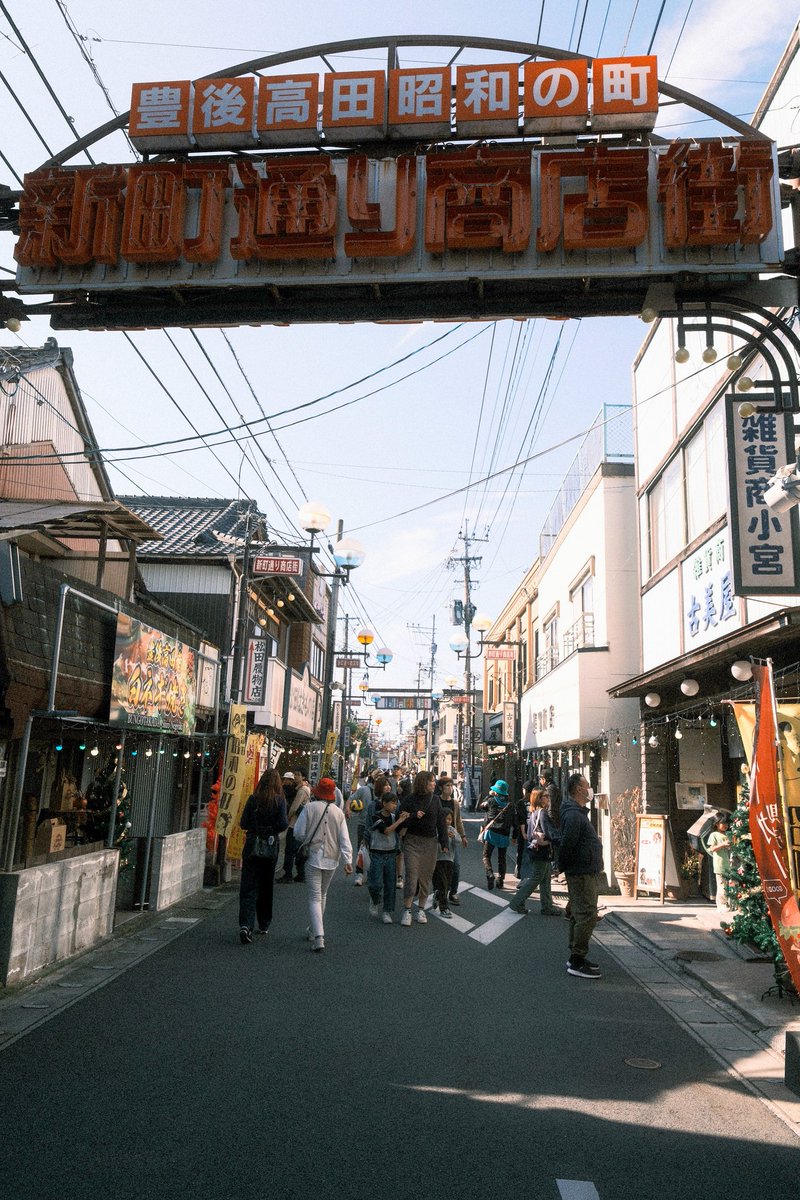 Pop_SP401's tweet image. 昭和の町なのに最近の曲ばっか流れてて雰囲気無かった