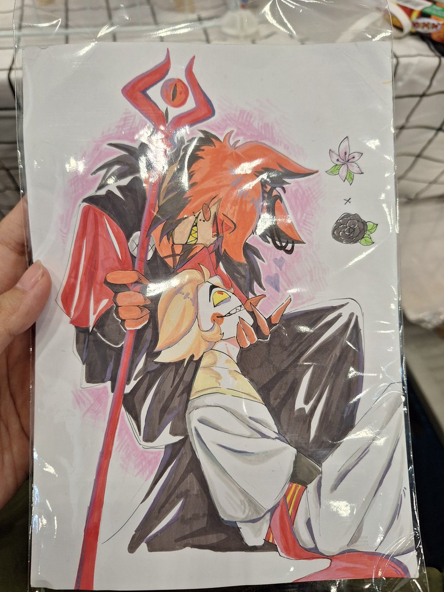 #radioapple
WHOEVER U WERE WHO WAS JUST AT MY TABLE COME BACK I NEED TO GIV U SOMETHING N I NEED UR USERNAMEHDDKHDDK