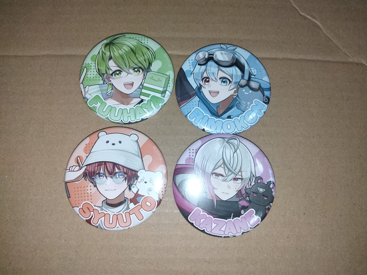 ワタナベマホト 缶バッチ 今日アニメイト行って缶バッチ7個買ったら全種揃いました🥹嬉しすぎ