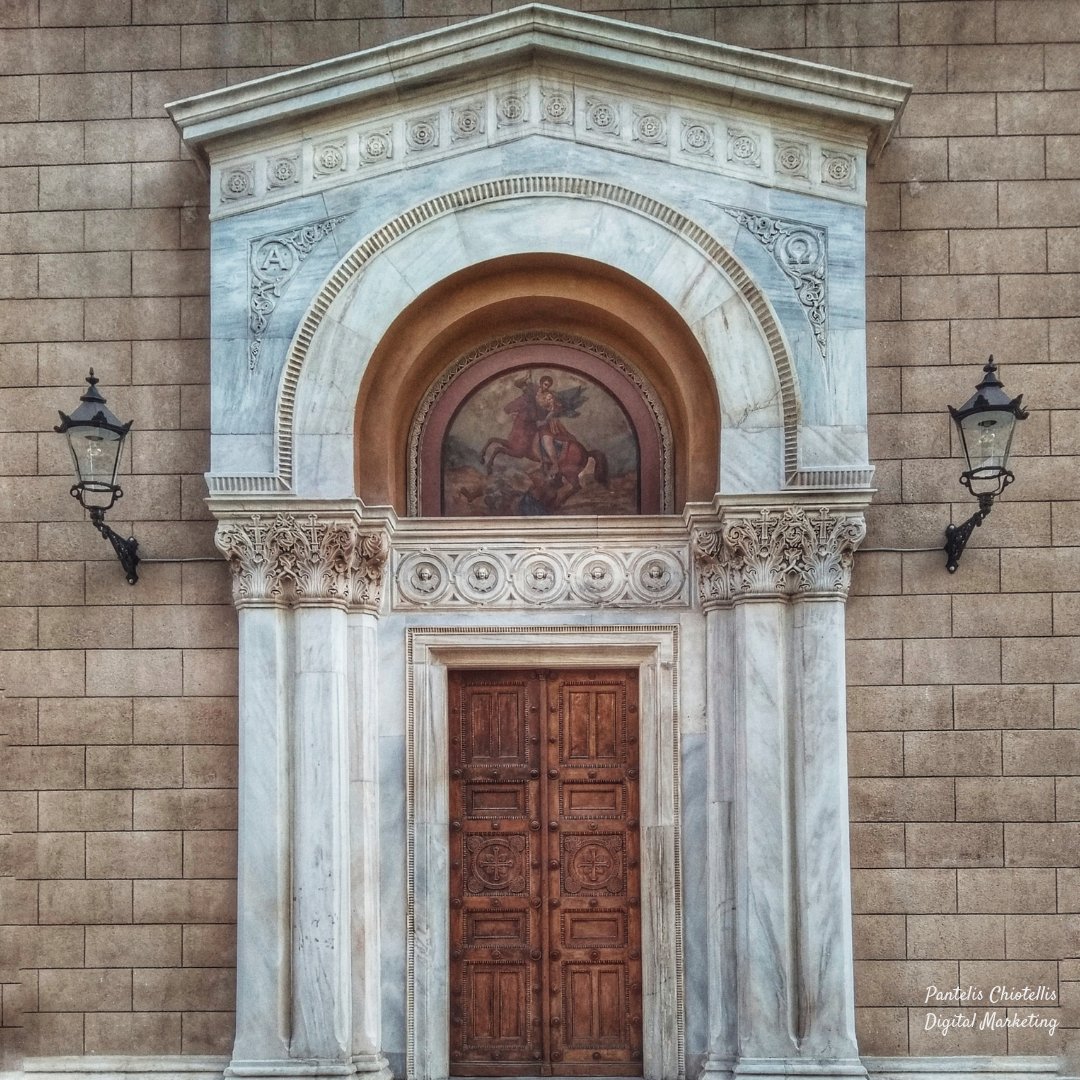 pantelischio's tweet image. Πλαϊνή είσοδος της Μητρόπολης Αθηνών
Η φωτογραφία δική μου
#Doorsandwindows