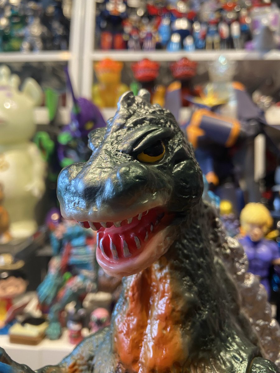 やっとこ…開封〜‼️ ブルマァク ジャイアントゴジラ です。 レトロ