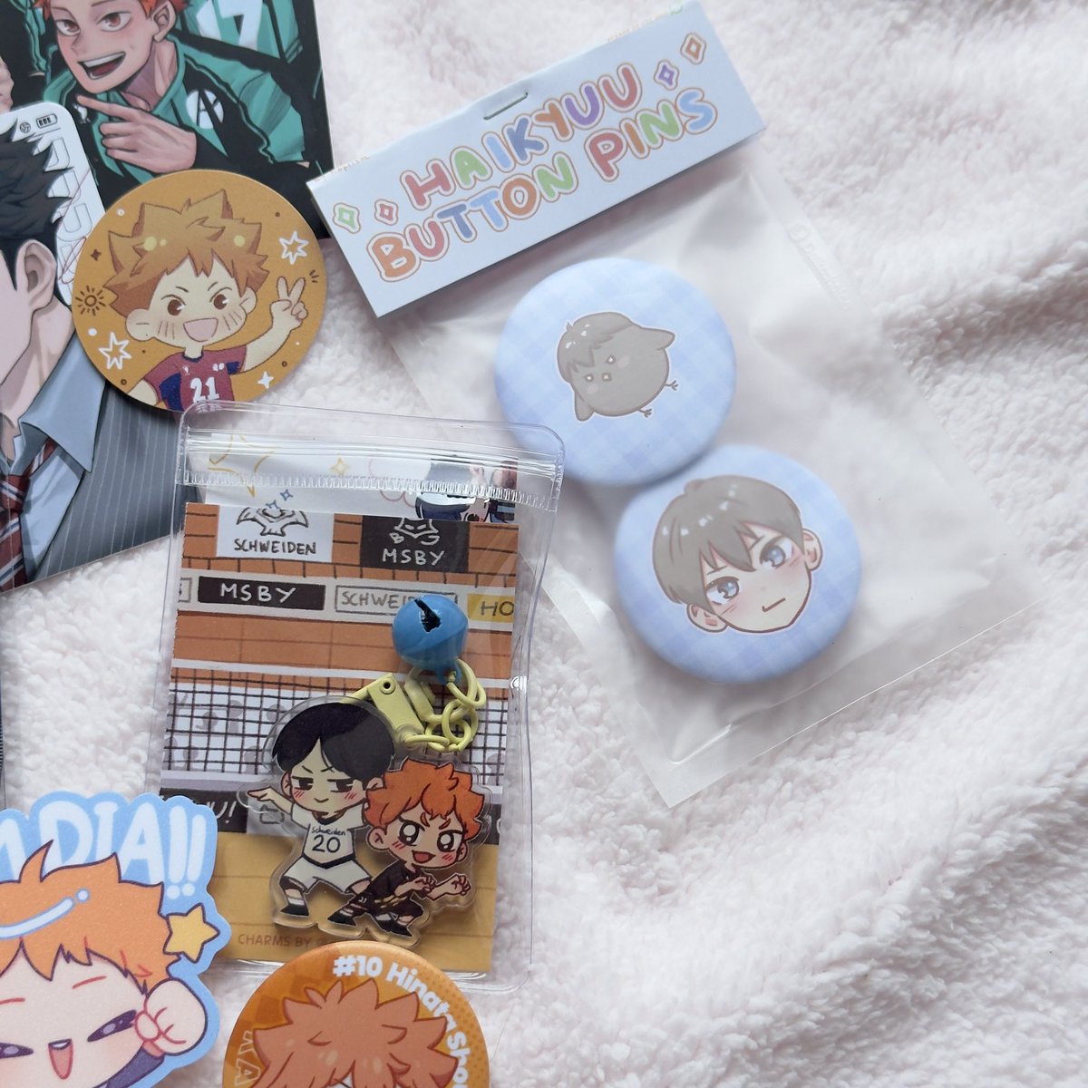 Cf21 haul 😋 mostly haikyu

Atsumu A6 print <a href="/_barutwt/">rere 🍲</a> 
Team A print+hinata sticker <a href="/SHOTOSOMI/">glo</a> 
Poca gojo atsu kuroo <a href="/xogieve/">Gi✦ post-cf21 po 📌</a> 
Kage pin <a href="/hafiism_/">hafi</a> 
Kagehina keychain <a href="/gojodreee/">Odre 🖤🤍</a> 
Hinata brazil sticker <a href="/emiaegi/">emi 🍥 cf21 aftersale 📌</a> 
Mini pins <a href="/artchixkilogram/">warung gigisusu🐽</a> 
Oikawa plush+sticker <a href="/fejufej/">Feju || nyit available on 🍊</a> 
Hinata pin