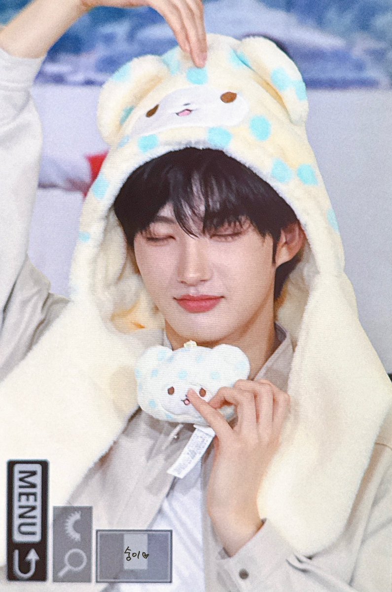 id2heejju's tweet image. 251116 희루모후비요리 #아이덴티티 #idntt #김희주 #kimheeju #희꼬 #hitu #희즁