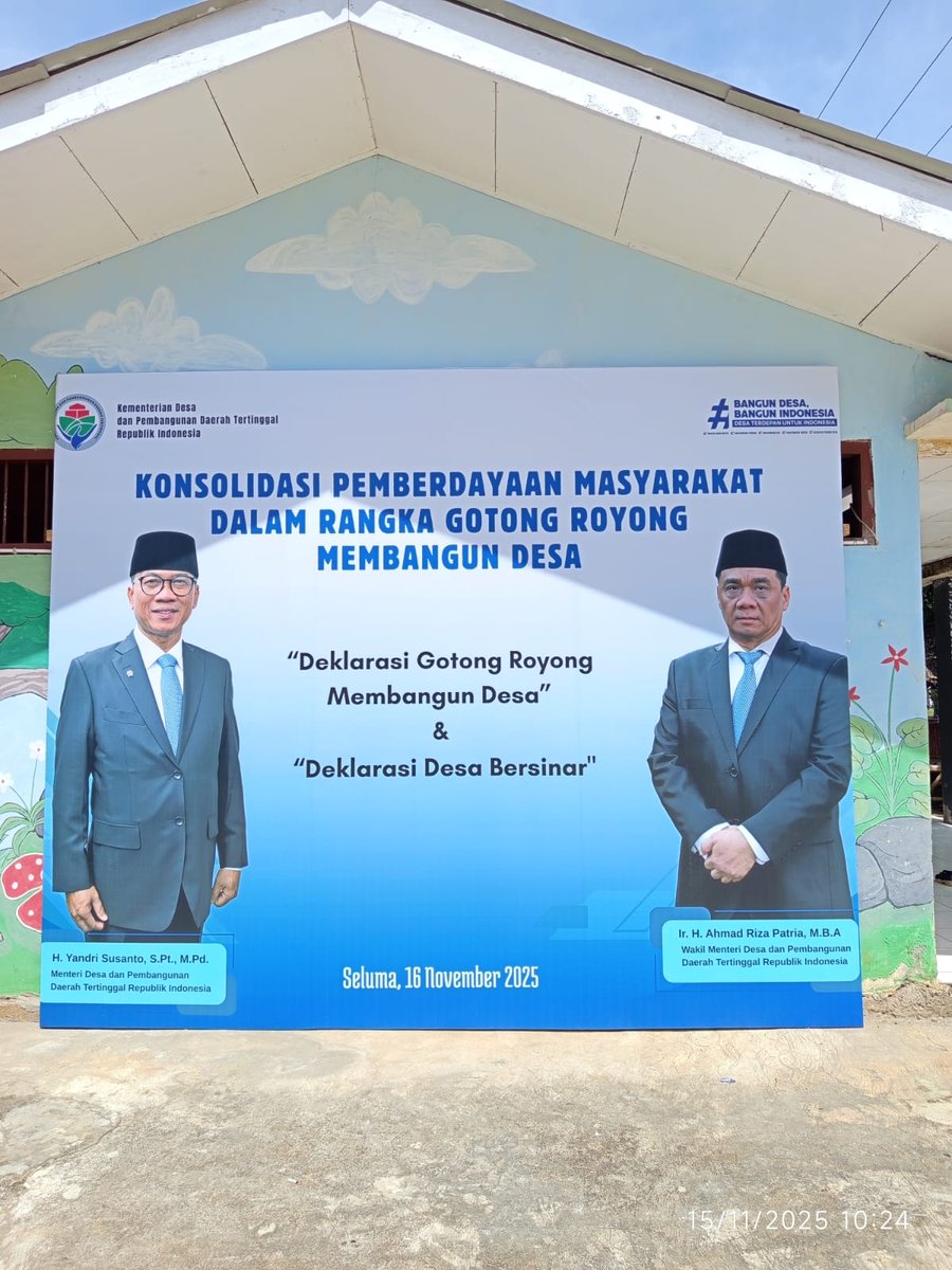 Qadrijpeg's tweet photo. Bpk.Yandri Susanto, menghadiri acara deklarasi desa bersinar (bersih dari narkoba) dan desa gotong royong di Bengkulu.

#DesaBersihDariNarkotika
#TerimaKasihYandriSusanto
#SelamatkanDesaDariNarkotika
#DesaBersinar
#DesaGotongRoyong

@prabowo
@YandriSusanto
@ArizaPatria https://t.co/jdpcolcD7r