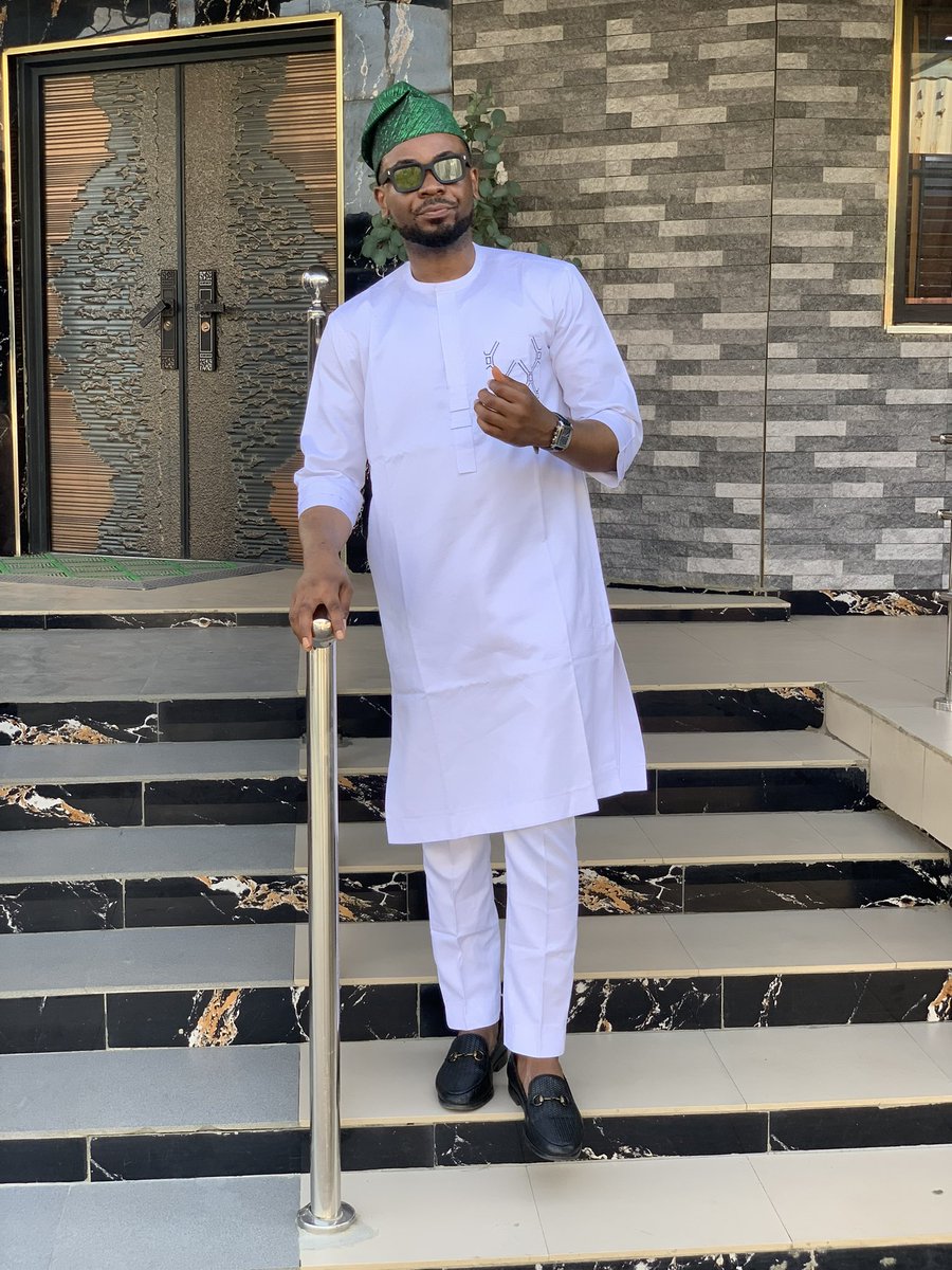 imoh_silas's tweet image. If you&apos;re about stacking skills, 
I just dropped a tweet on how to do it effectively! 

Go check it out and share your thoughts! #SkillStacking