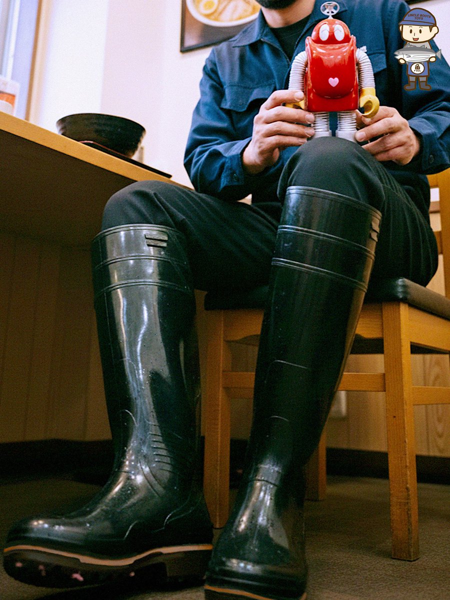 unclebootstoys's tweet image. 寒い日、雨の日、曇りの日には、温かいラーメンが最高！🍜😋かわいいロボコンと一緒に食べれば、きっと元気が出ますよ！🤖🥰
#ロボコン #Robocon #がんばれロボコン #GanbareRobocon #ラーメン #拉麺 #ザクタス #Zactas #弘進ゴム #KohshinRubber