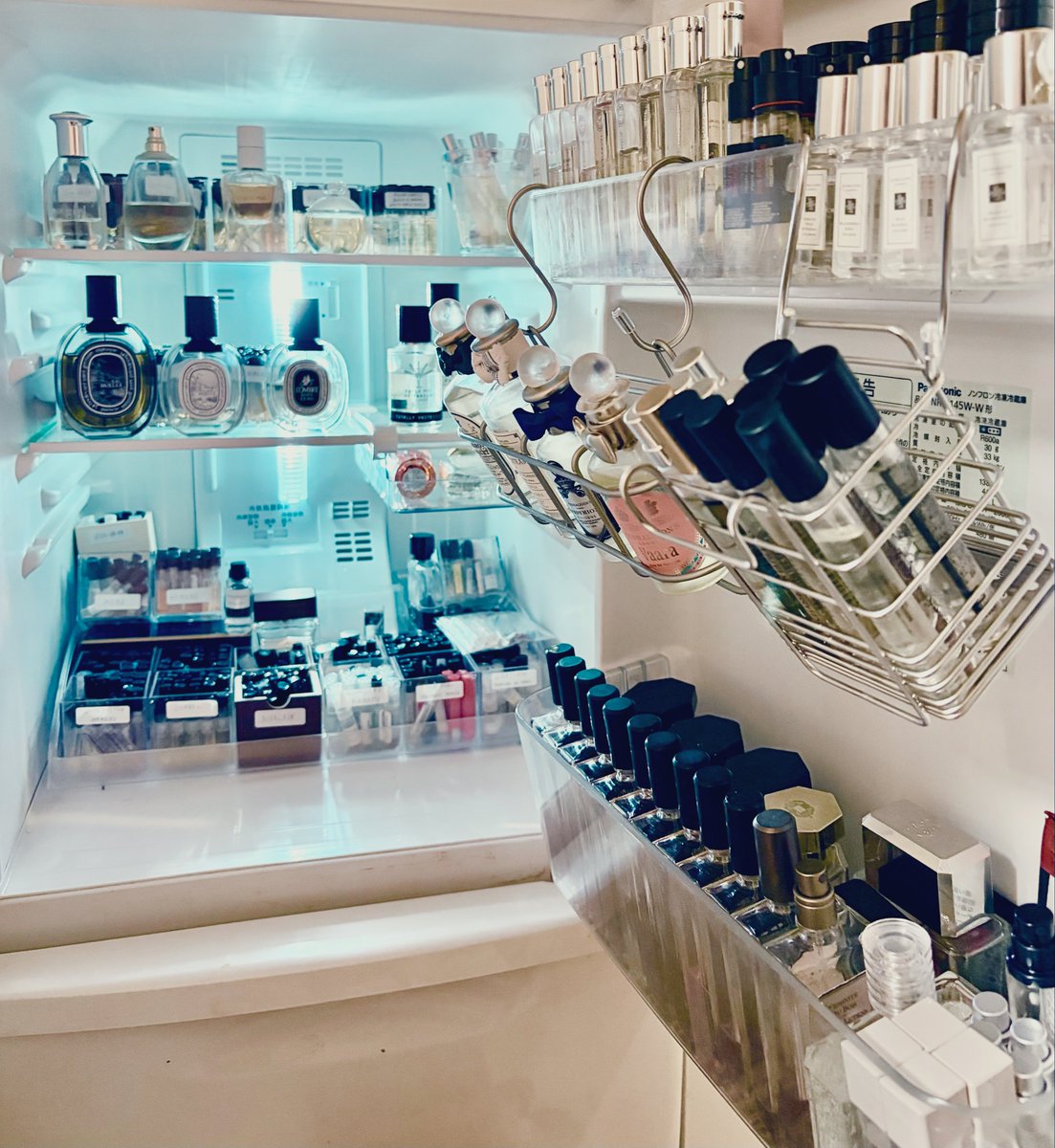 4yo_0rigina1's tweet image. ところで私も香水の話する割に写真うぷしたりはしないので、一応香水ヲタなんッスよ、っていう写真