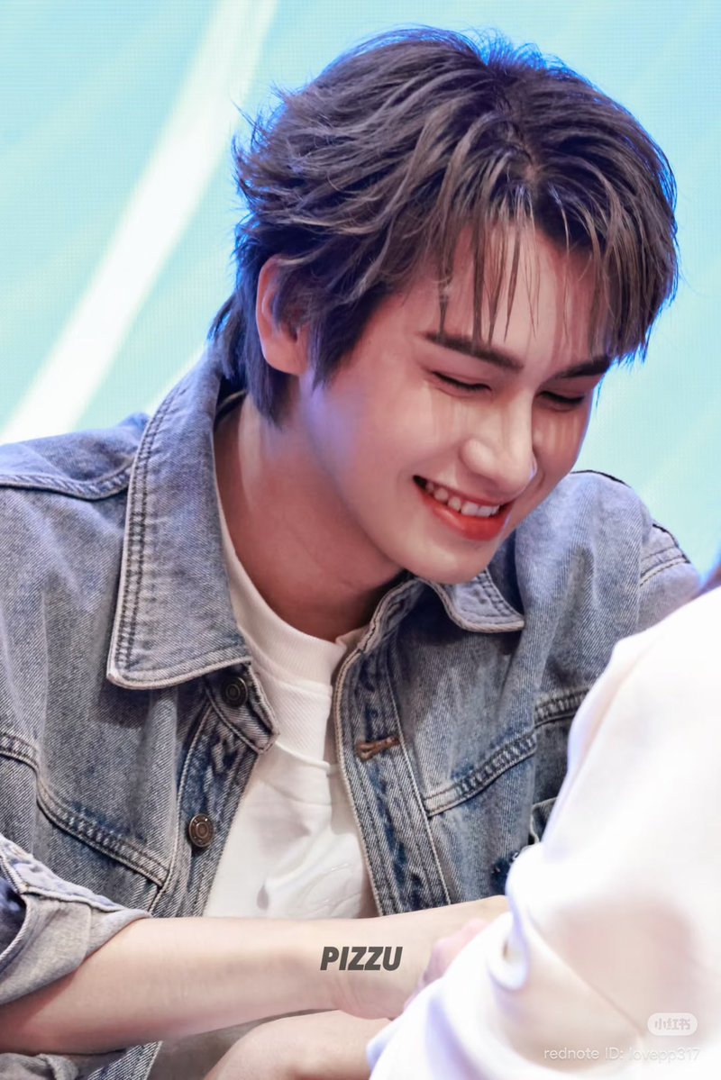 SmartlyDevoted's tweet image. Collecting your happy smiles like they&apos;re the Infinity Stones 😤🩷

#SmartXLoveKnotinChangsha
#สมาร์ทชิษณุพงศ์
#smartcsnp #CSNP
#wearesyra #syra