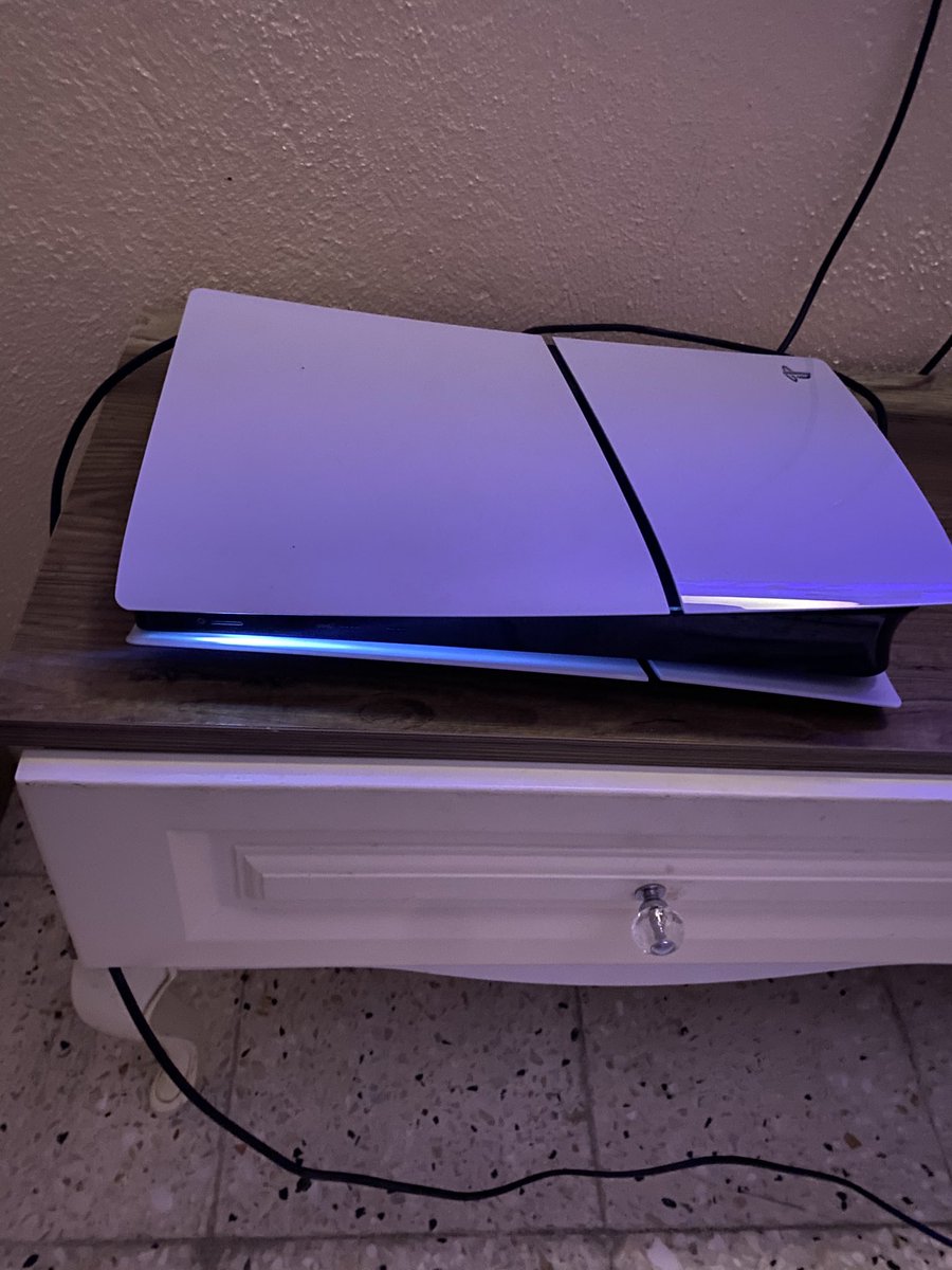 bu reis son zamanlarda gürültü yapmaya başladı sebeb?? (Toz alın demeyin biliyorum)
#PlayStation #ps5 #sony