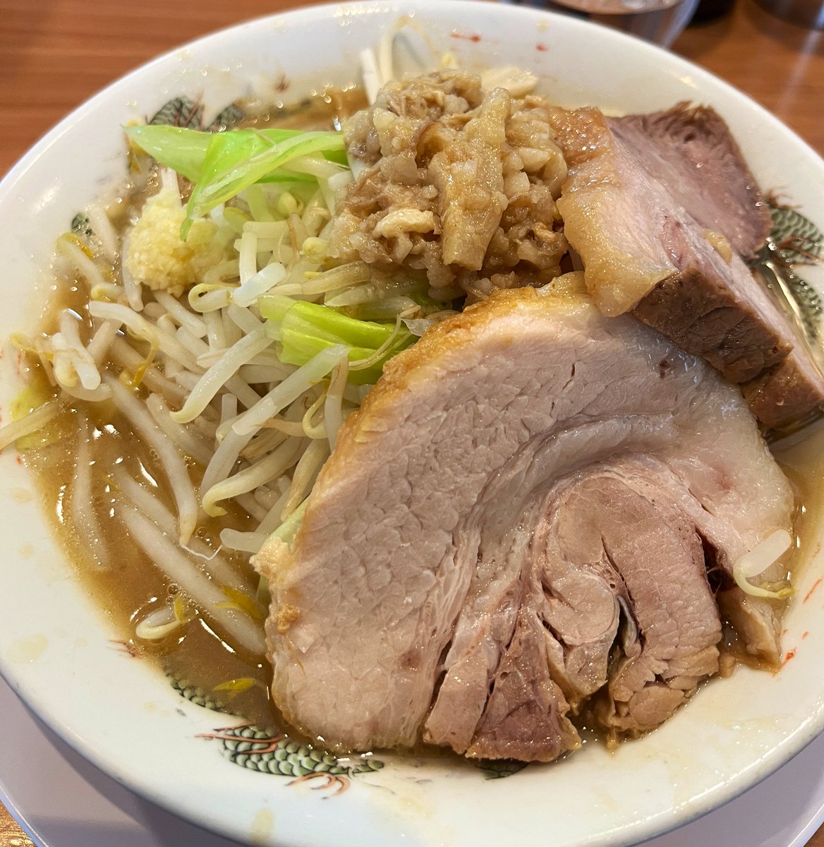 HOFX1982's tweet photo. 麺処ほん田　東十条店

ミニラーメン(150g)
ヤサイマシニンニク少しアブラマシ

お土産2食購入

ご馳走様でした。 https://t.co/88UqP2X69g