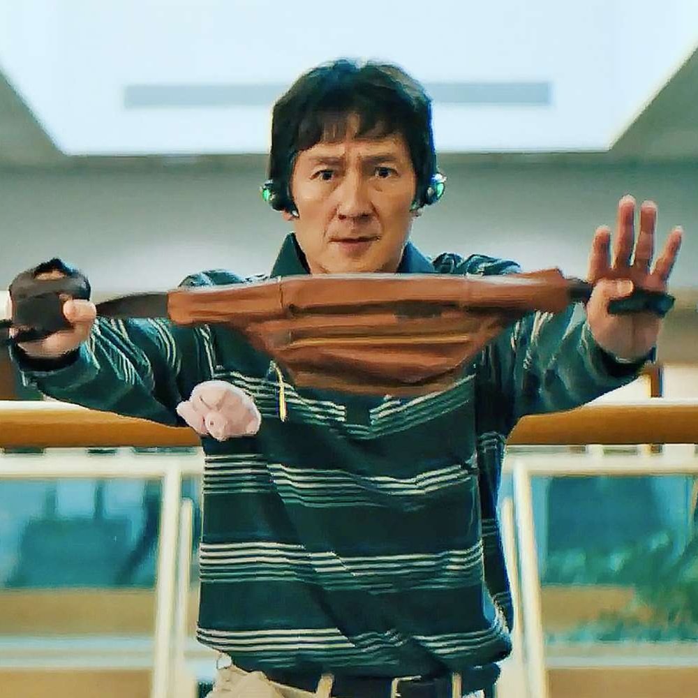 DiscussingFilm's tweet image. Ke Huy Quan says progress is coming along on a ‘GOONIES’ sequel.

“I know we’ve been trying for the last 40 years, but I feel quite good about it. This time, Chris Columbus and Spielberg are developing it, we have an incredible writer. I mean, I read he turned in the second draft…