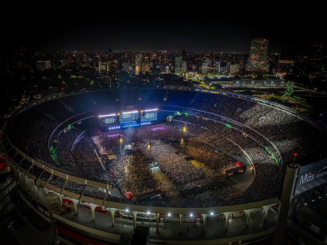 Realmente inalcanzable e incomparable lo del estadio del club más grande de América.
Cine total 🚬🤍❤