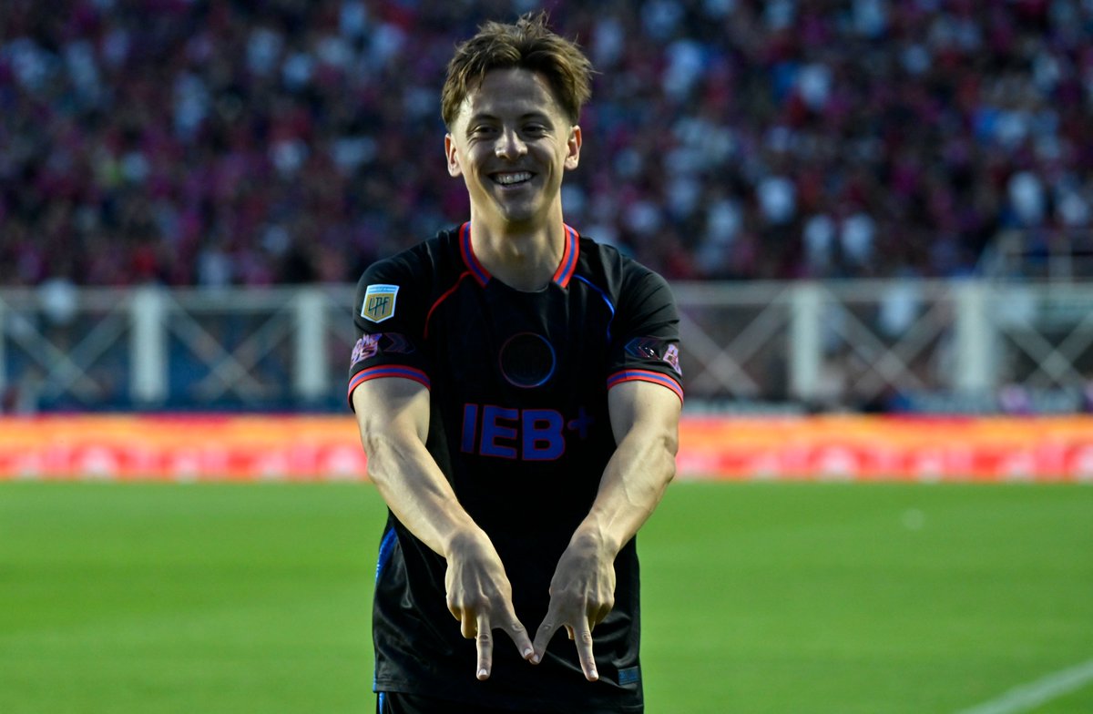 👤 Nicolas Tripichio
4⃣4⃣ partidos jugados
2⃣ goles
7  tarjetas🟨
1 Asistencia 🅰️
3484 minutos jugados ⏱️

#EstadisticasCasla 💙❤️