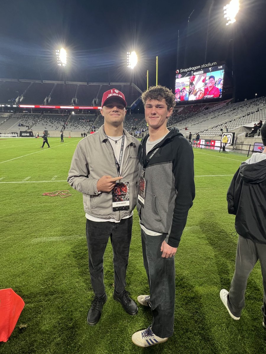 <a href="/PeytonHigginson/">Peyton Higginson</a> and <a href="/Gordon_Wils14/">Gordon Wilson</a> taking in the <a href="/AztecFB/">San Diego State Football</a> game tonight in San Diego! Two studs!!