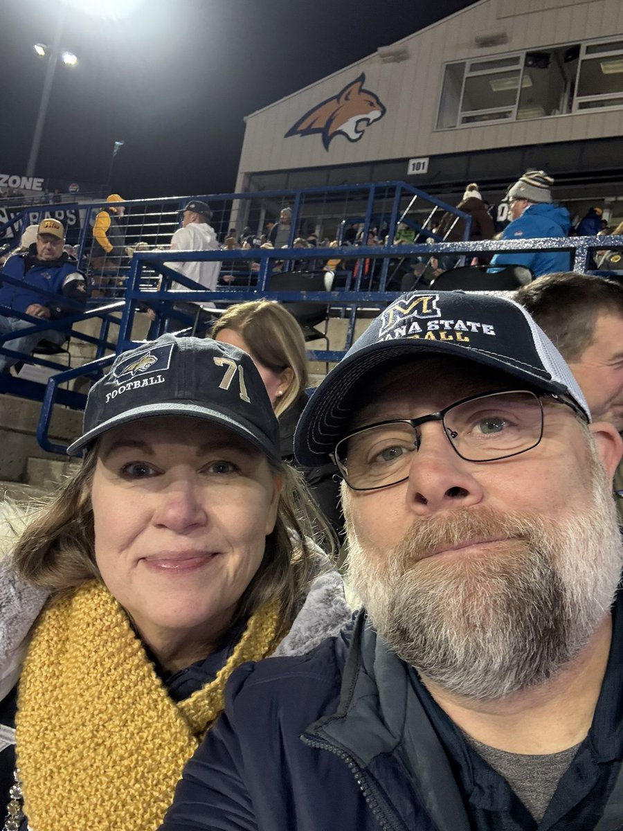 NEWSGUYSULLY's tweet image. Back in our happy place. First time in Bobcat Stadium without @TSully099 playing. Kinda odd. Great day with old friends. #GoCatsGo