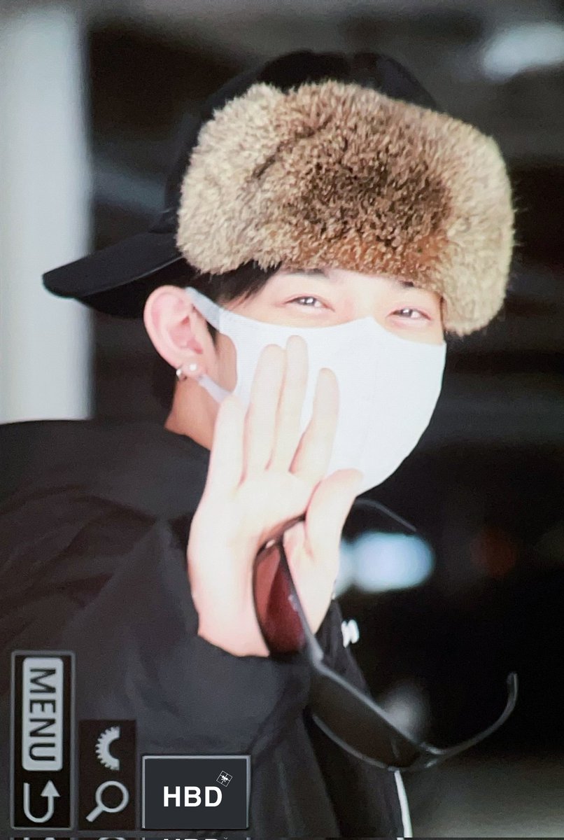 251116 입국 
아기 마카롱~~~❄️
#배진영 #BAEJINYOUNG #ベジニョン