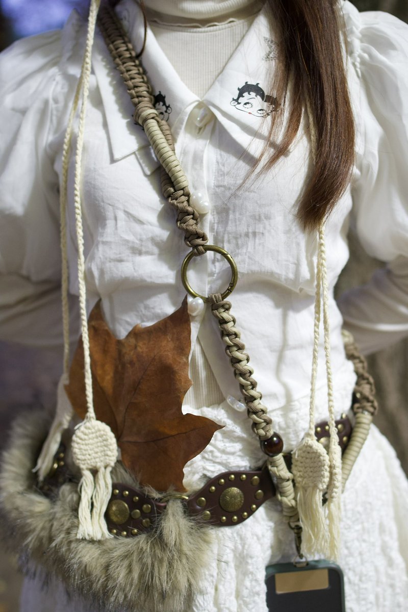 モンハン風味コーデ🍁
#デザフェス62 ブースJ-369
スマホマルチストラップ販売中✨