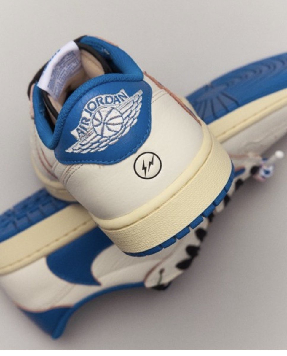 marcocfchan's tweet photo. @KicksFinder https://t.co/tlUZm2mvVM