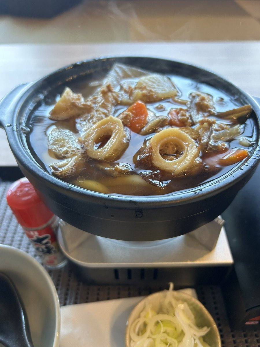 2_uqb's tweet image. 500円うどん　注文してから朝うどん食べたことに気づいた