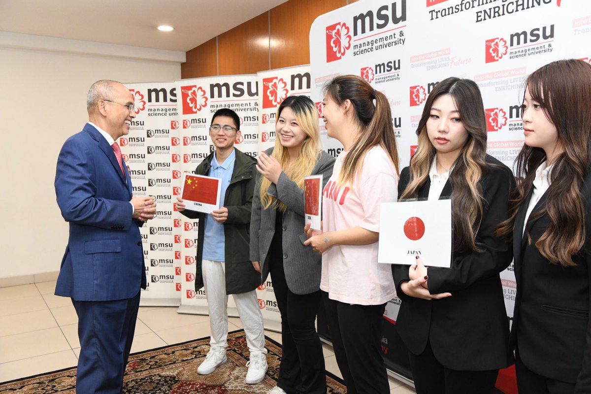 MohdShukriYajid's tweet photo. A warm MSU welcome to our #MSUrians from Beijing International Studies University, joining the inbound Global Mobility Program (GMP). Excited to have you on campus. Here is to new learning experiences, global connections, and a great journey ahead. @MSUMalaysia @MSUGlobalAffair https://t.co/xCwr3vE8HU
