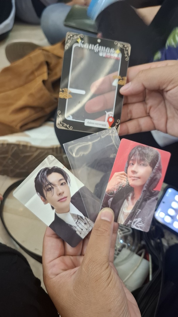 Guys, carat yg kemaren ikut norae KVIBES di Lotte, barangkali ada yg merasa kehilangan PC dan/atau beserta tasnya, boleb hubungi ke pihak KVIBES ya buat pengambilan [17s]