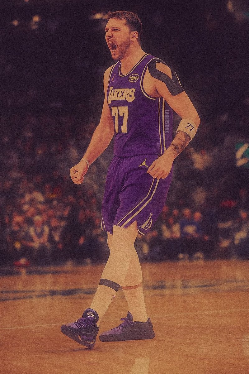 41 puntos, 9 rebotes y 6 asistencias para Luka Doncic en la victoria contra los Bucks. Los Mavs pueden soñar con un regreso pero Luka se retirará en los Lakers 

Partidazo de DeAndre Ayton que cada vez luce mejor y Austin Reaves es jugador increíble, hermano