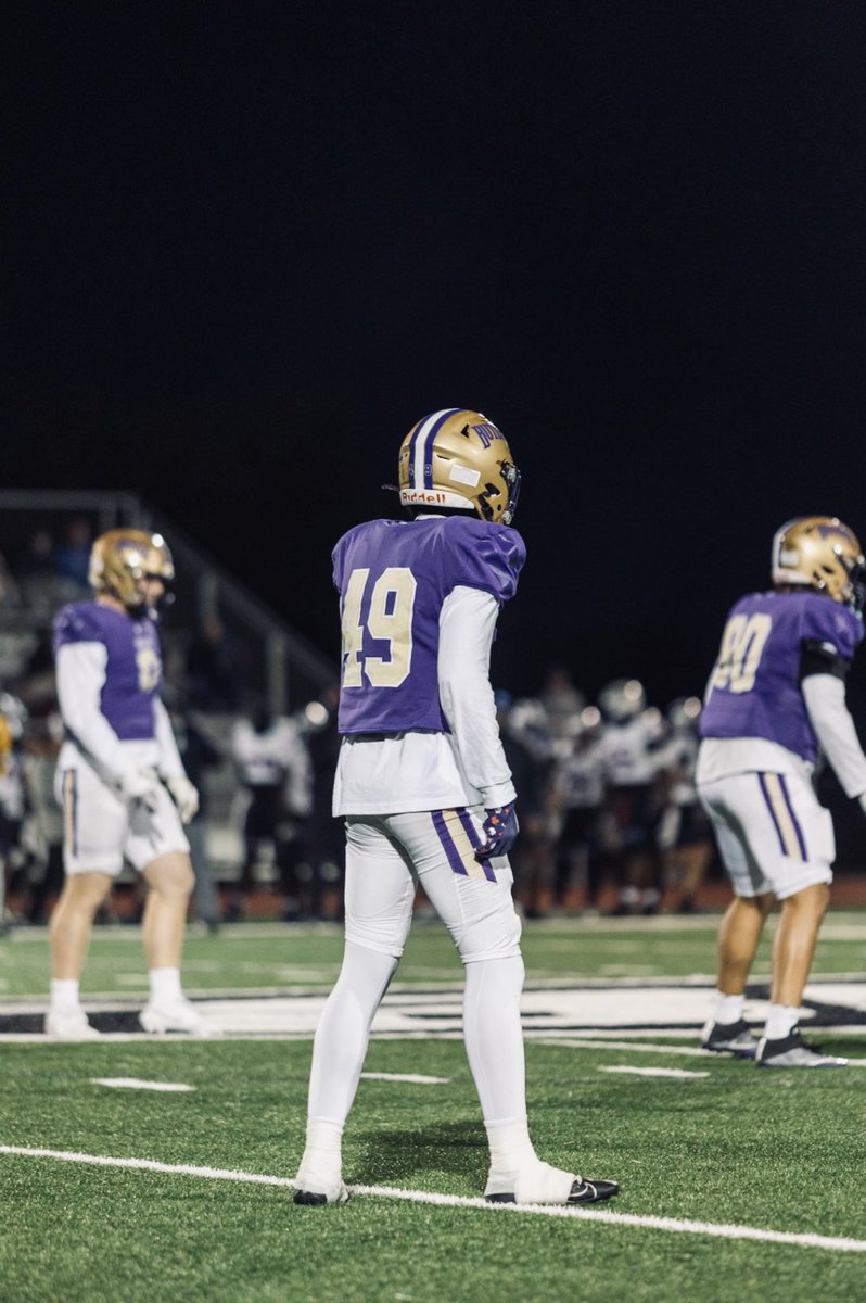 True Freshman Highlights‼️
6’1 175 DB (4 Games Played)

hudl.com/v/2TCs3D