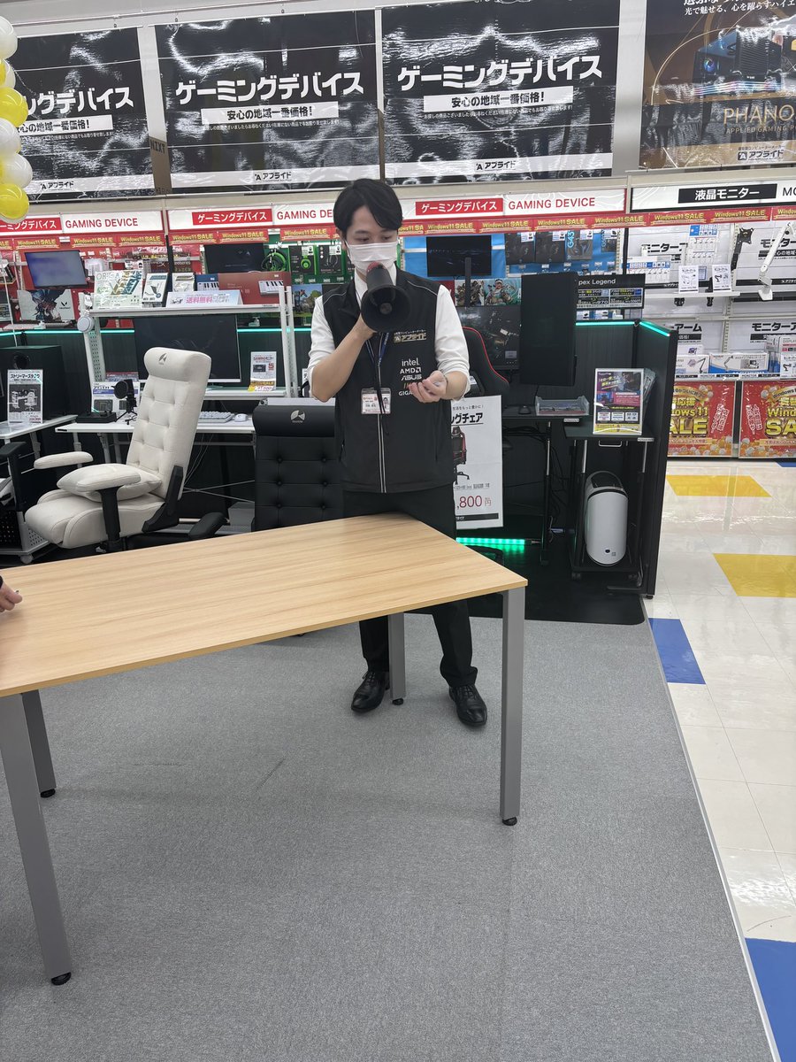 Sovietdoljp's tweet image. アプライド高槻
パソコン抽選会始まってます
ワタクシ堂々の1番🤪
#アプライド高槻
#アプライド