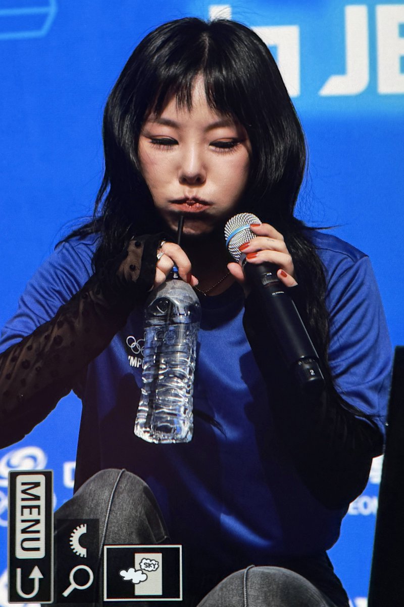 251116 전주 올림픽데이런 공연 프리뷰

#마마무 #휘인 #MAMAMOO #WHEEIN