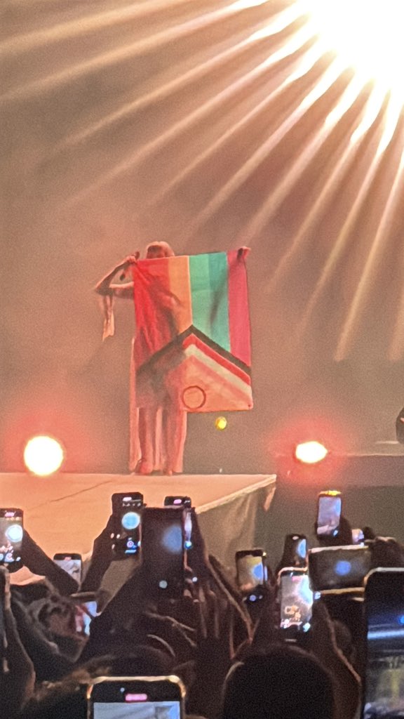 alanangel_'s tweet photo. #Aurora dijo sí a la diversidad con Queendom https://t.co/oRGMHsOiGx