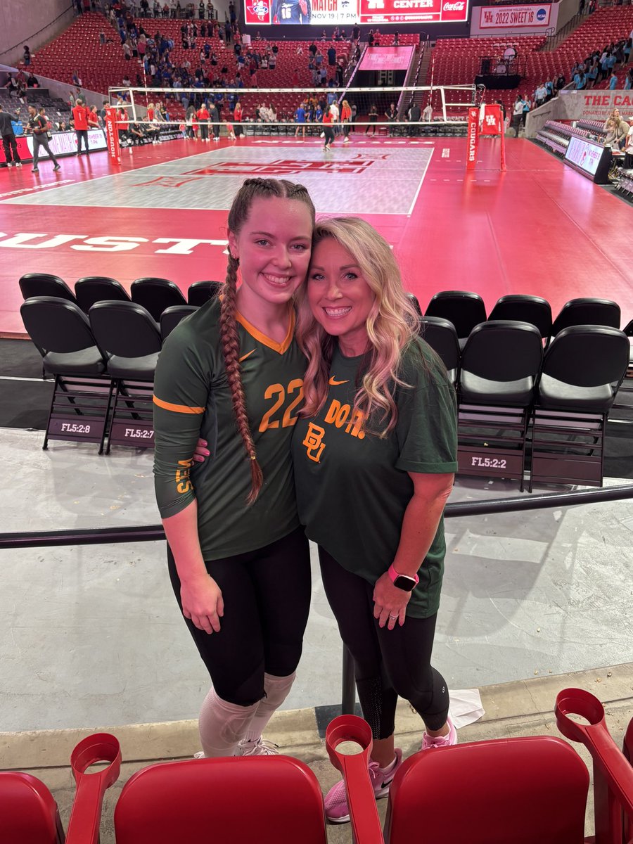 CoachMadisonVB's tweet photo. When you play in H-town and some of your favorite HS teammates, coach and mommas come to support you! #AwwCP #CPVB @MoMadison15 @CPVBCavs https://t.co/6HX6n9uHQU