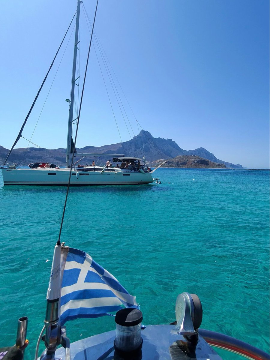 Petro Mundo tweet media