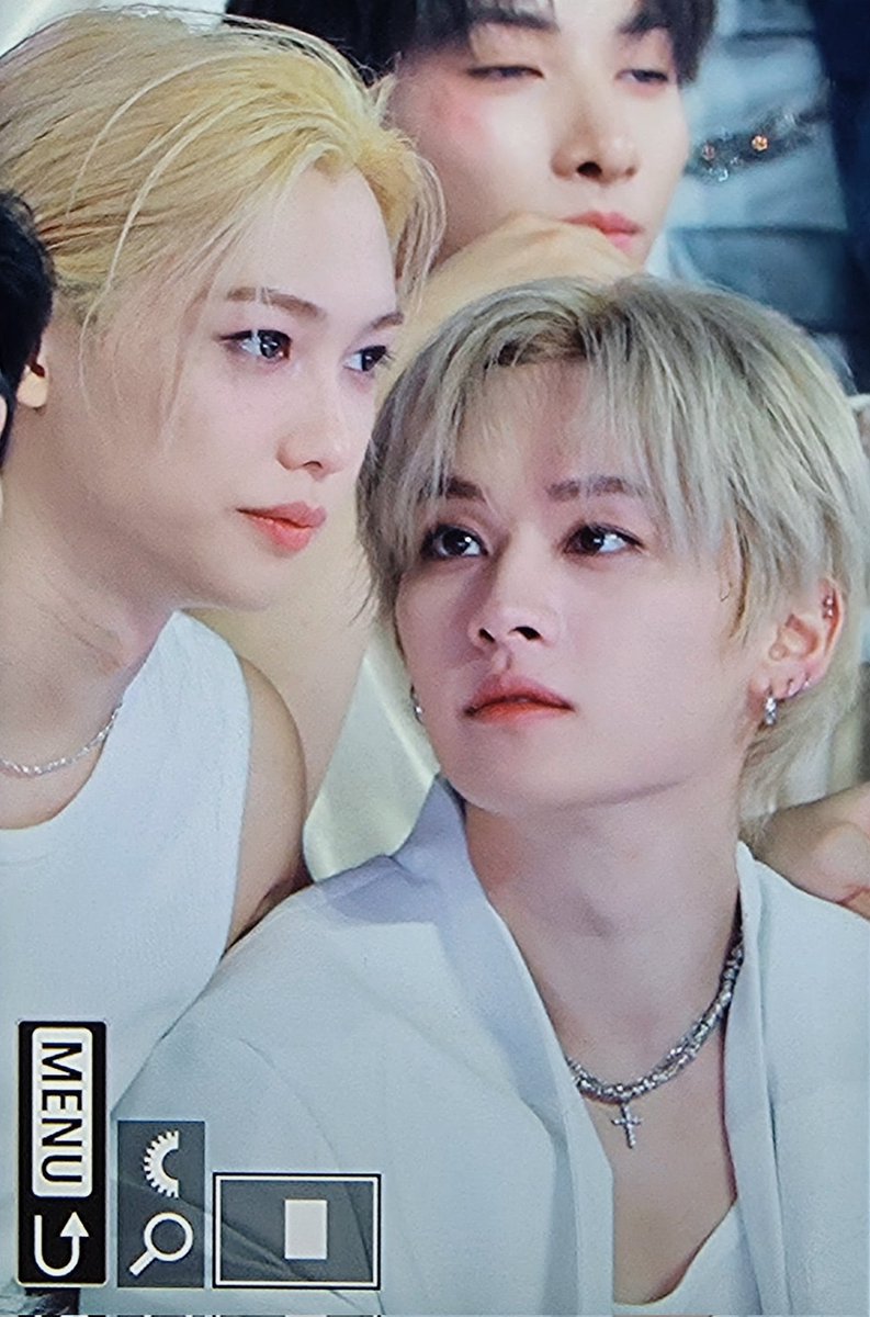 minszlix's tweet photo. 너무야해..
너무야하다고.
사람들 북적이는데서 우리 조용한데로 나가자고 속삭이는거같음 https://t.co/f1yGH80lkq