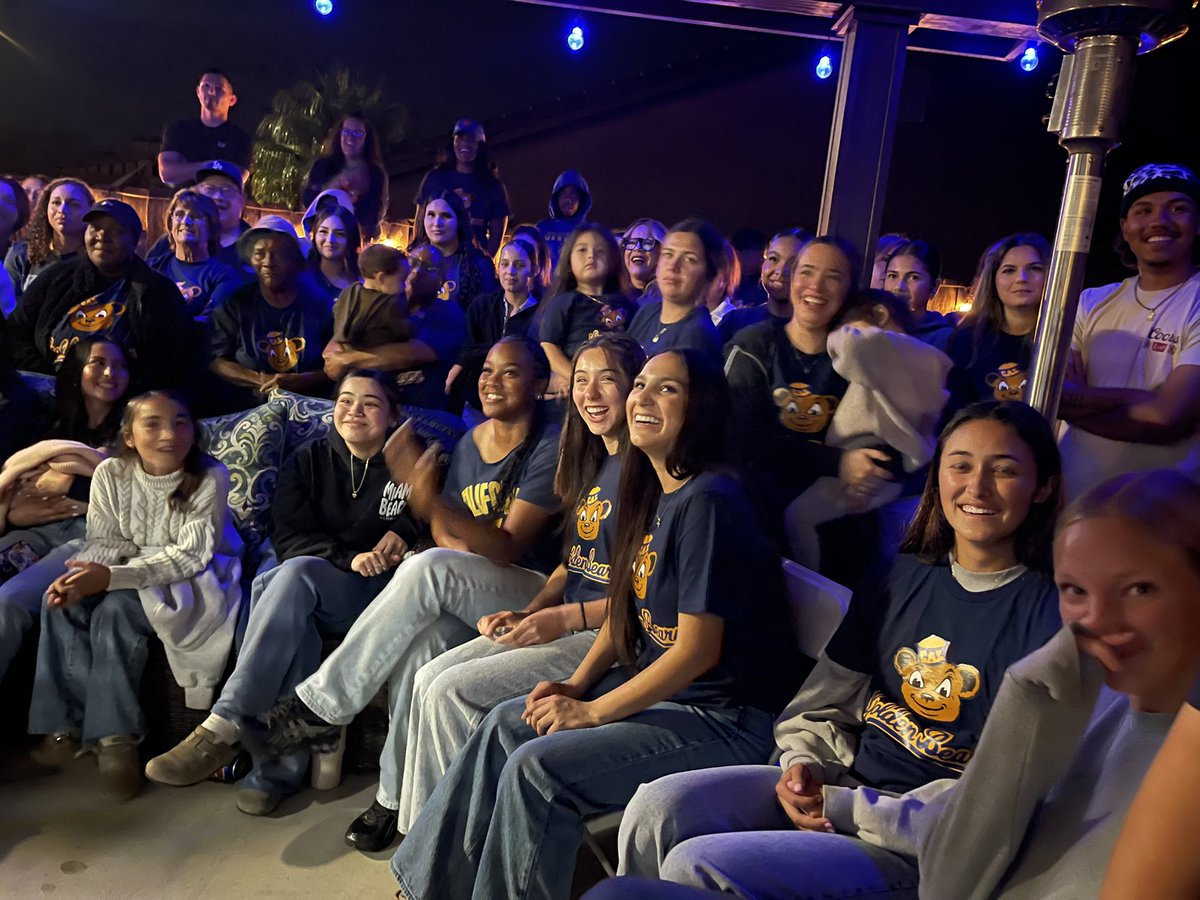 RicksMalea's tweet photo. Thank you to all my friends and family for showing up for me! This night meant so much to me! https://t.co/RaUCrfgMcT