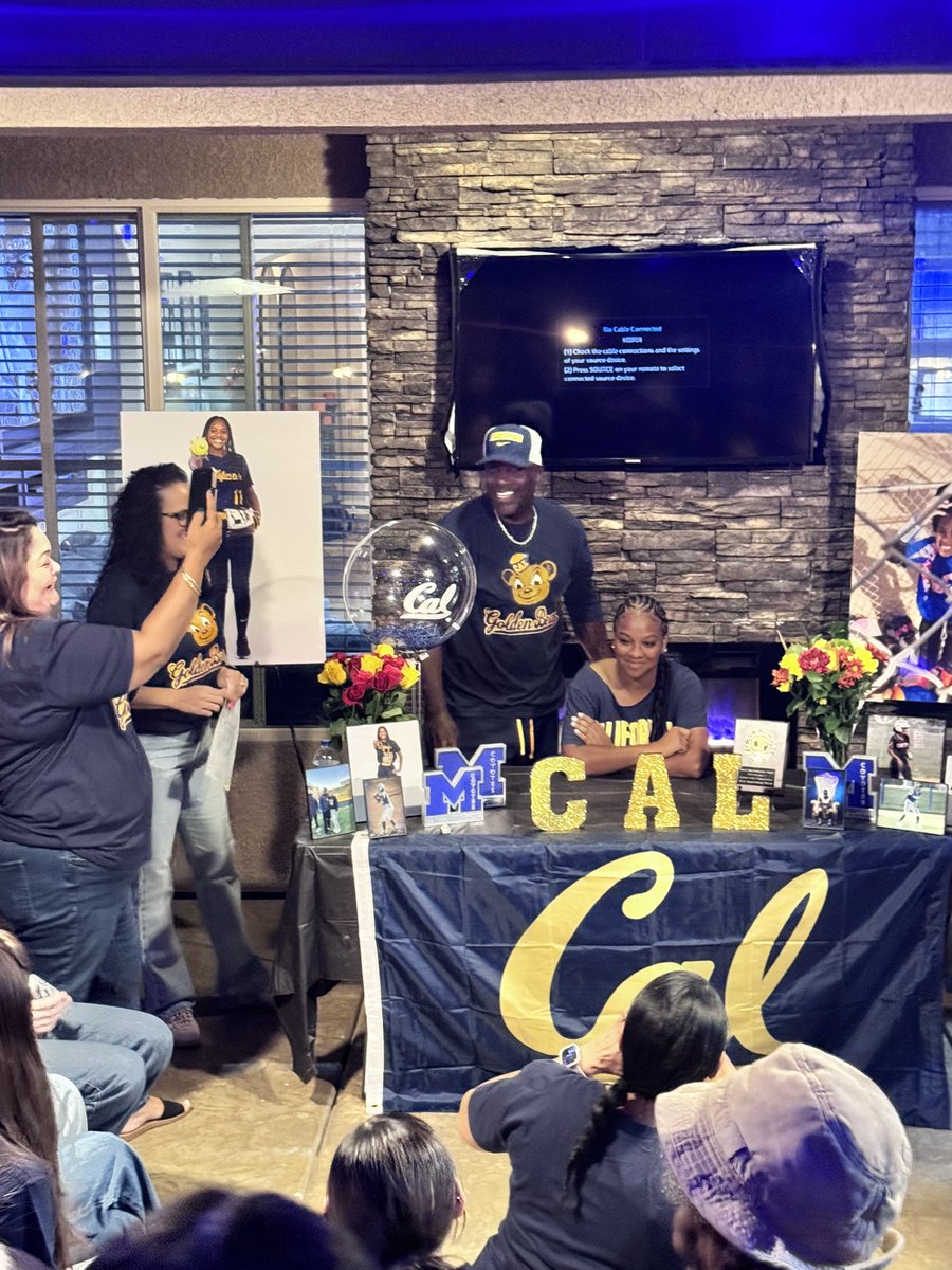 RicksMalea's tweet photo. Thank you to all my friends and family for showing up for me! This night meant so much to me! https://t.co/RaUCrfgMcT